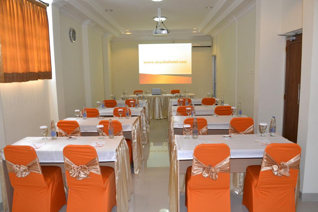 Hotel Aryuka Kejayan Buitenkant foto