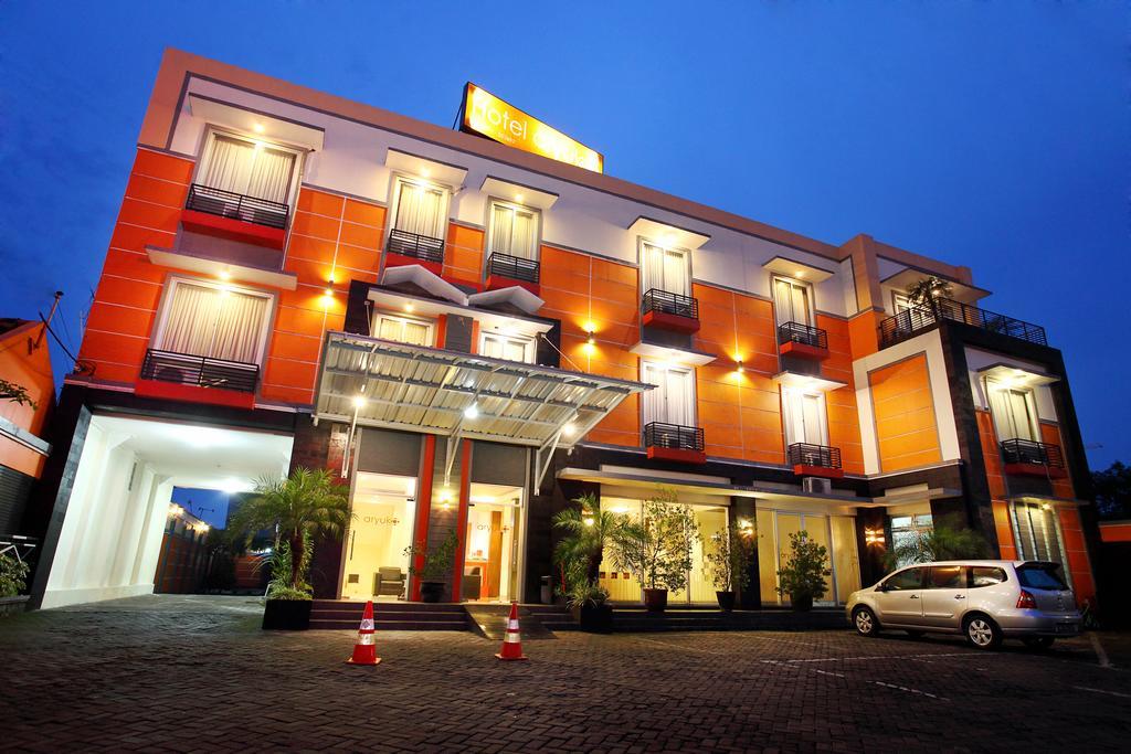 Hotel Aryuka Kejayan Buitenkant foto