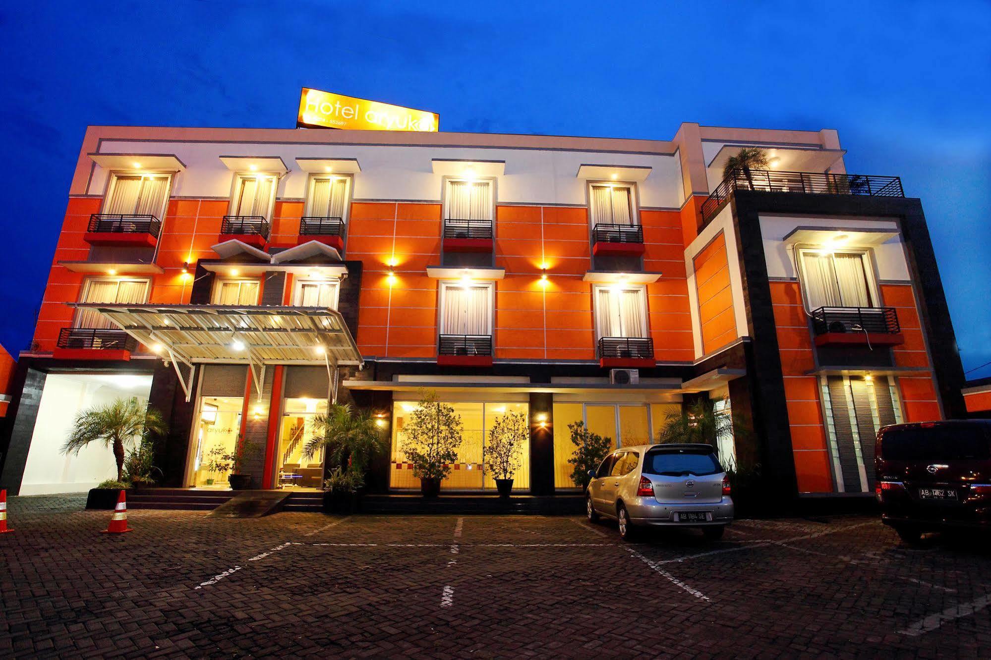Hotel Aryuka Kejayan Buitenkant foto